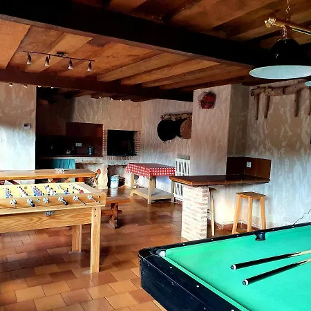 La Fuente Del Poval Country house *
