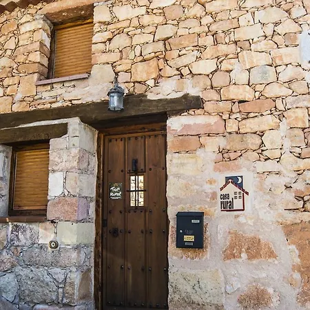 La Fuente Del Poval Caballar