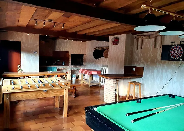 La Fuente Del Poval Country house *